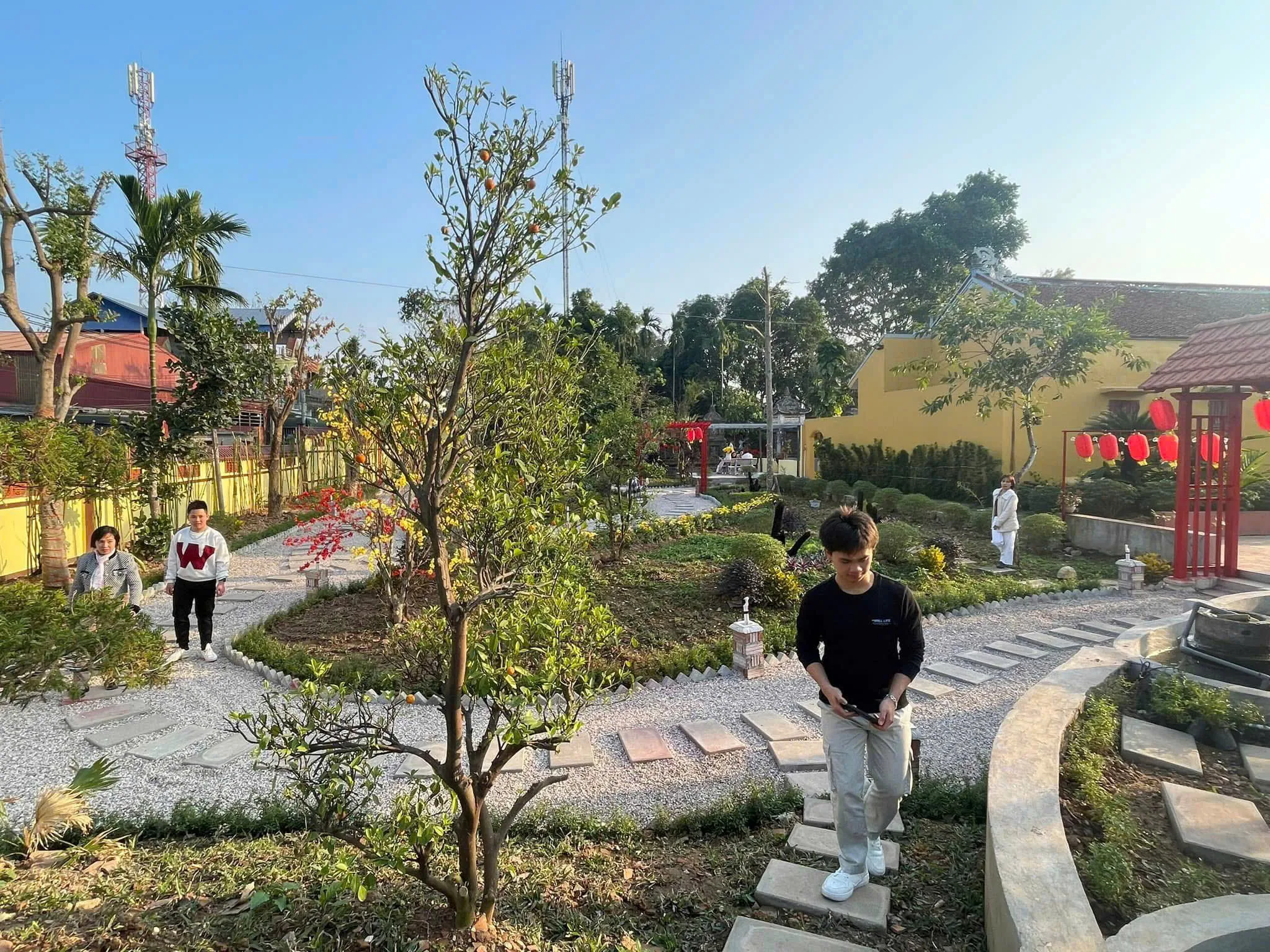 Khóa tu cho thanh niên